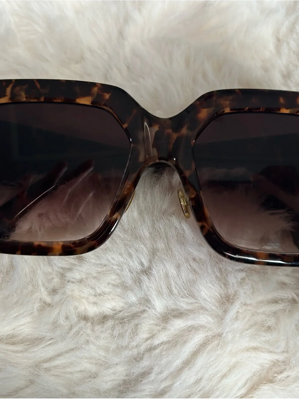 Tortoiseshell Oversized Square Sunglasses - Brown